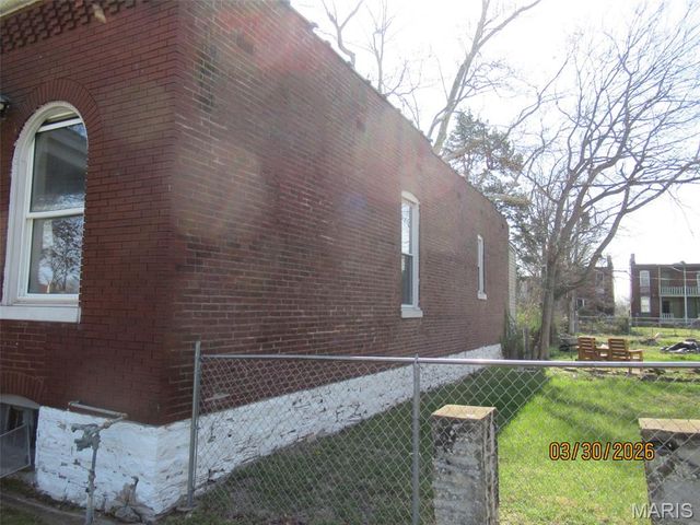 5530 Partridge Avenue, St Louis, MO 63120