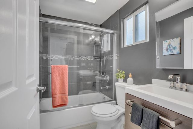 4618 Walnut Street, Oakland, CA 94619