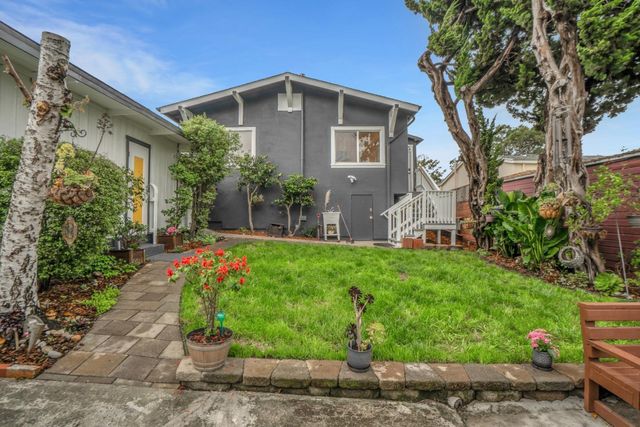 4618 Walnut Street, Oakland, CA 94619