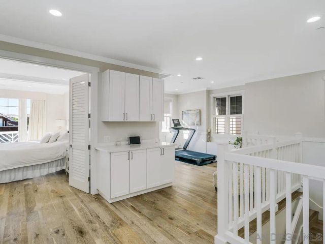 120 I Ave, Coronado, CA 92118