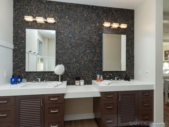 120 I Ave, Coronado, CA 92118