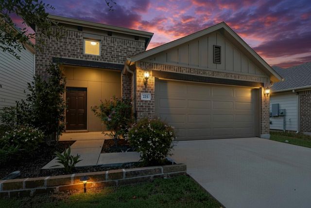 225 Lambert ST, Leander, TX 78641