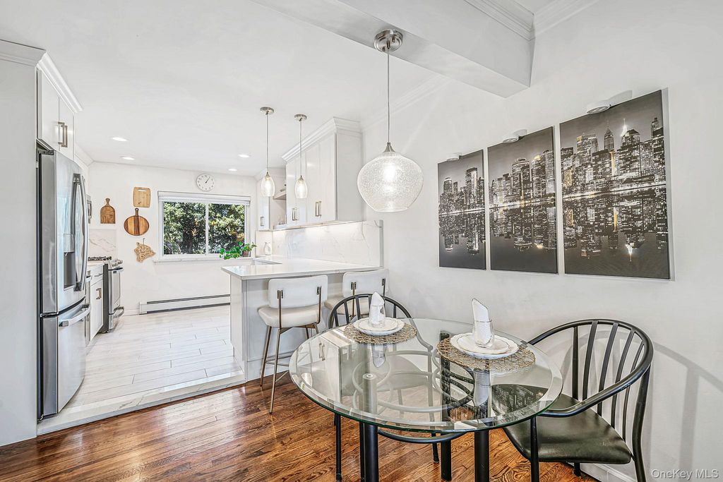 105 Prime Avenue F4, Huntington, NY 11743 — photo 2