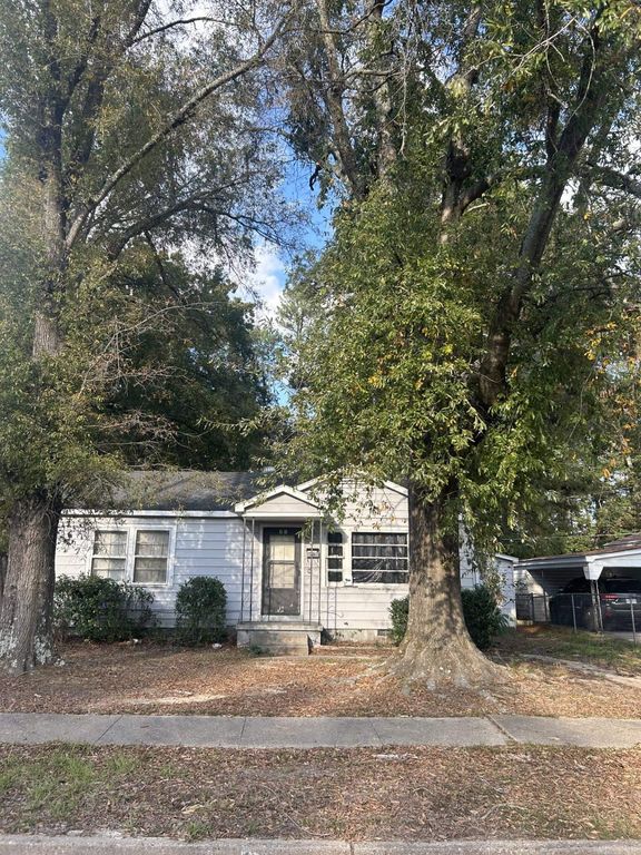31 N Richard Drive, Pine Bluff, AR 71602