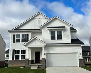 612 Gretchen Lane, Saline, MI 48176