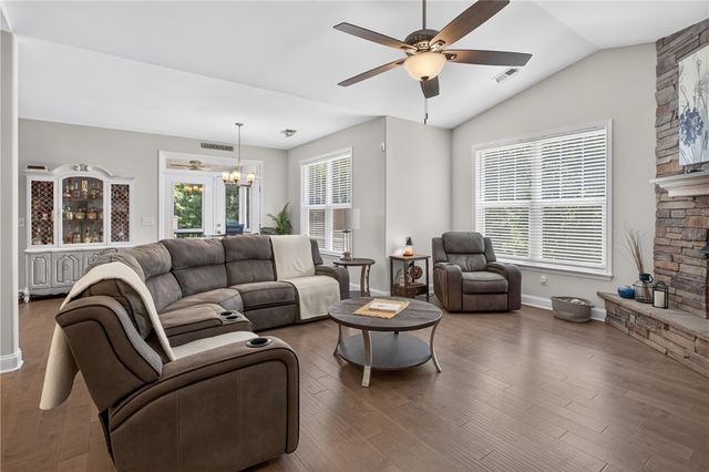 711 Barnes Road, Seneca, SC 29672