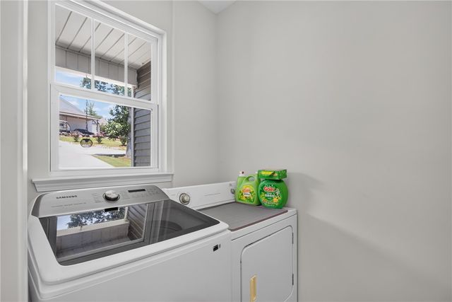 711 Barnes Road, Seneca, SC 29672