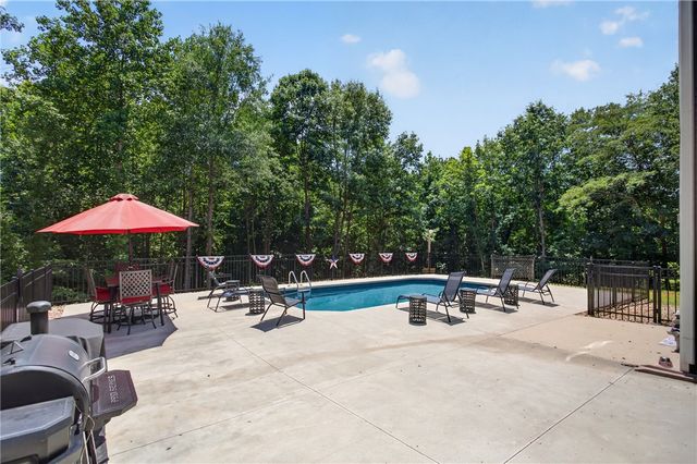 711 Barnes Road, Seneca, SC 29672