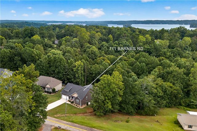 711 Barnes Road, Seneca, SC 29672