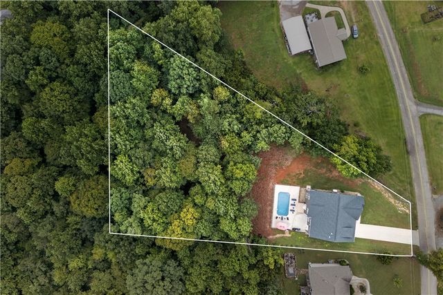 711 Barnes Road, Seneca, SC 29672