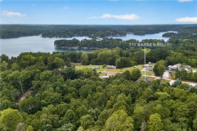 711 Barnes Road, Seneca, SC 29672