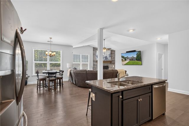 711 Barnes Road, Seneca, SC 29672