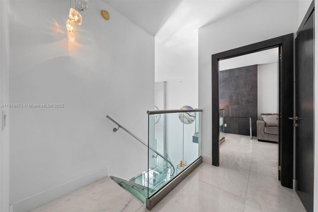 60 SW 13th St 4606, Miami, FL 33130