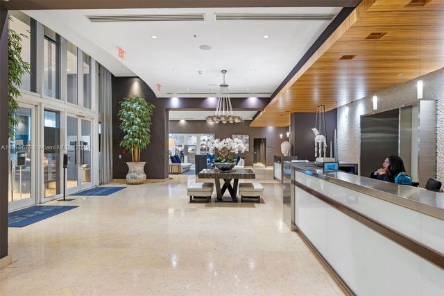 60 SW 13th St 4606, Miami, FL 33130