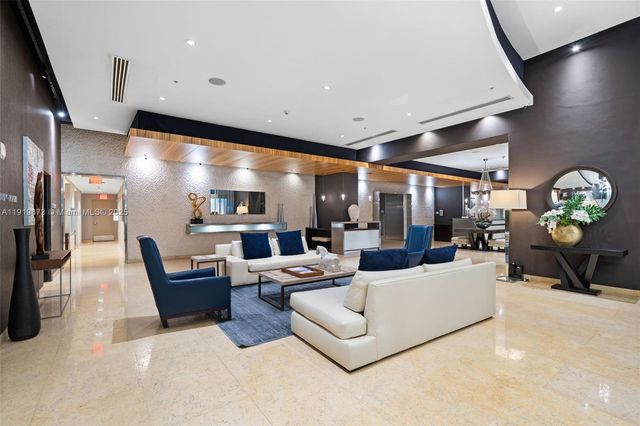 60 SW 13th St 4606, Miami, FL 33130