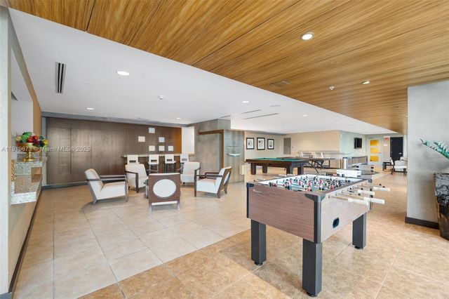 60 SW 13th St 4606, Miami, FL 33130