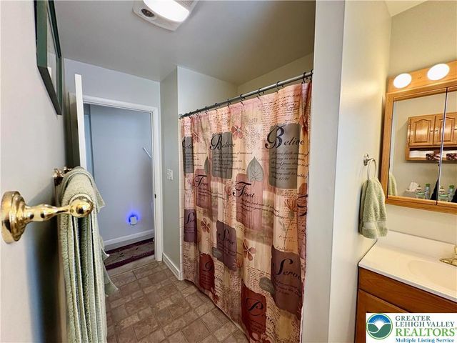 6751 Passer Road, Upper Saucon Twp, PA 18036