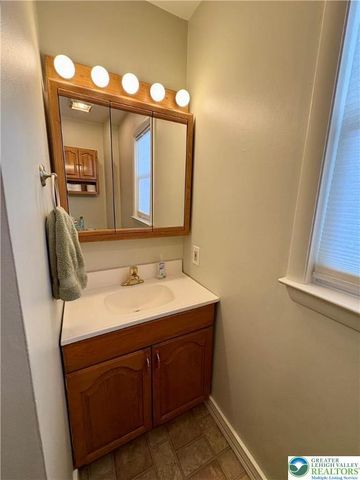 6751 Passer Road, Upper Saucon Twp, PA 18036