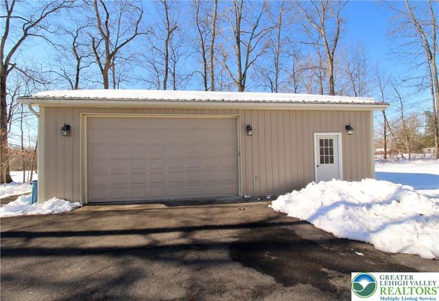 6751 Passer Road, Upper Saucon Twp, PA 18036