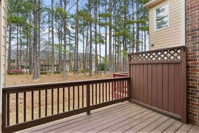 610 Vinings Estates Drive SE B12, Mableton, GA 30126