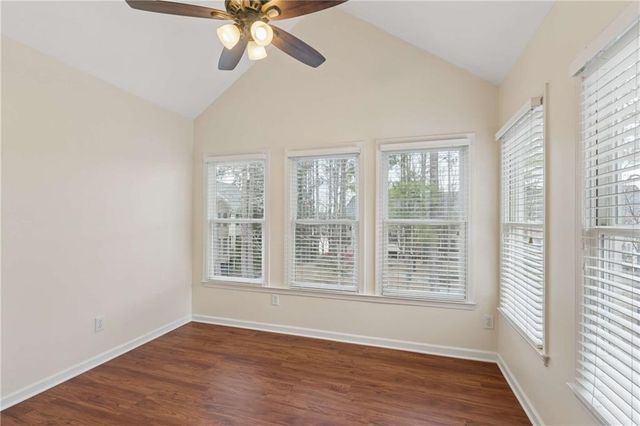 610 Vinings Estates Drive SE B12, Mableton, GA 30126