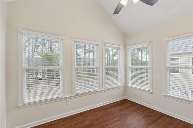 610 Vinings Estates Drive SE B12, Mableton, GA 30126