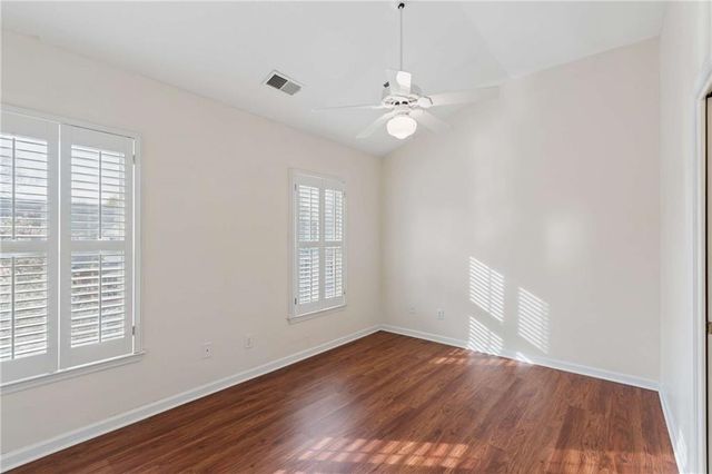 610 Vinings Estates Drive SE B12, Mableton, GA 30126