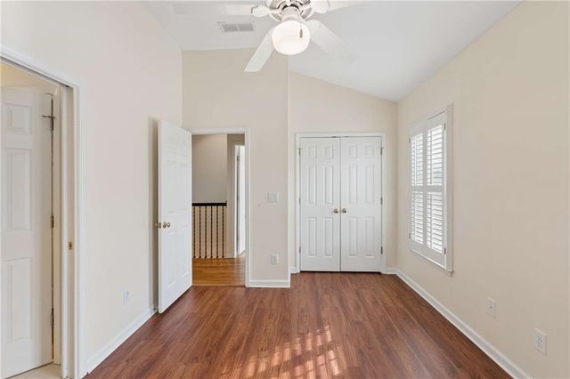 610 Vinings Estates Drive SE B12, Mableton, GA 30126