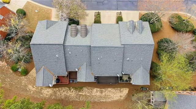 610 Vinings Estates Drive SE B12, Mableton, GA 30126