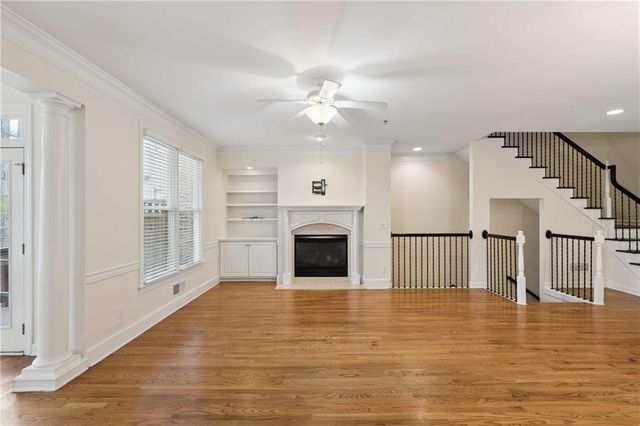 610 Vinings Estates Drive SE B12, Mableton, GA 30126