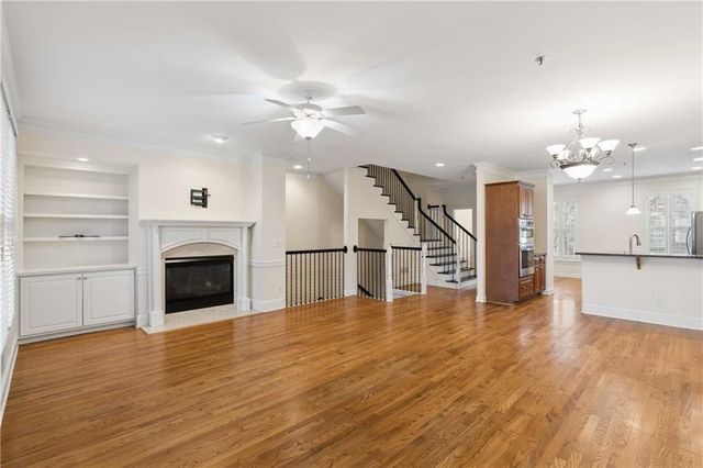 610 Vinings Estates Drive SE B12, Mableton, GA 30126