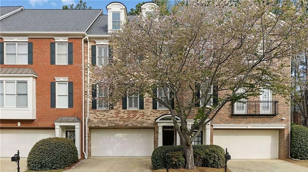 610 Vinings Estates Drive SE B12, Mableton, GA 30126