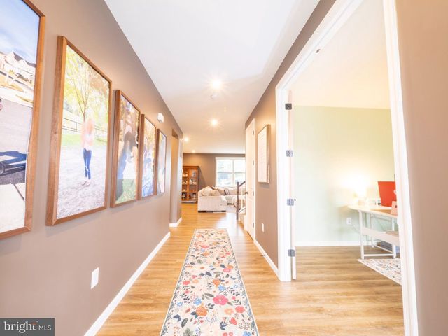 101 POE DR, Winchester, VA 22602