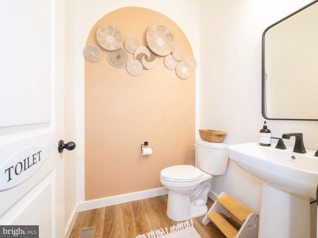 101 POE DR, Winchester, VA 22602