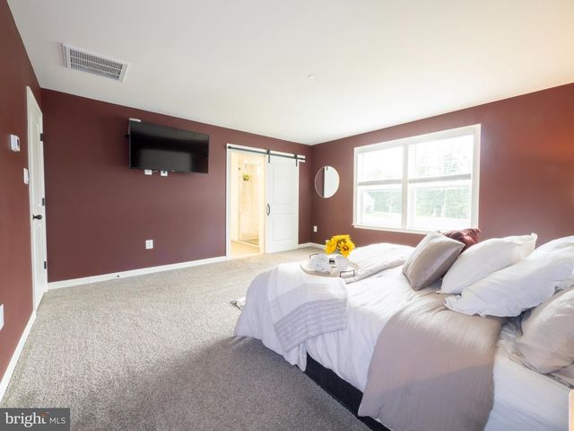 101 POE DR, Winchester, VA 22602