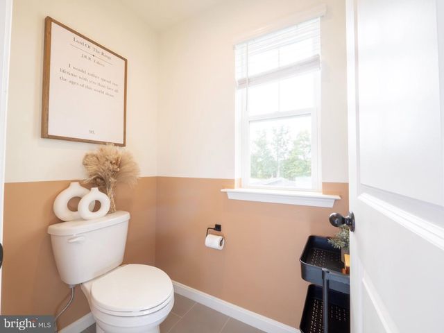 101 POE DR, Winchester, VA 22602