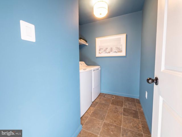 101 POE DR, Winchester, VA 22602