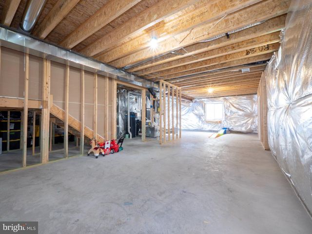 101 POE DR, Winchester, VA 22602