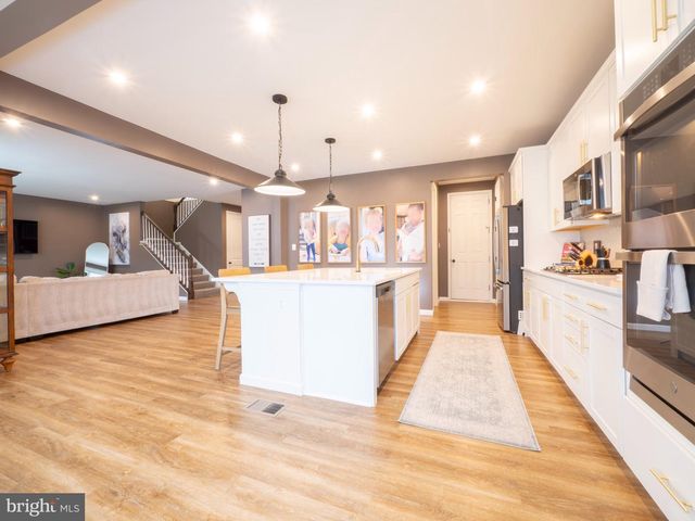 101 POE DR, Winchester, VA 22602