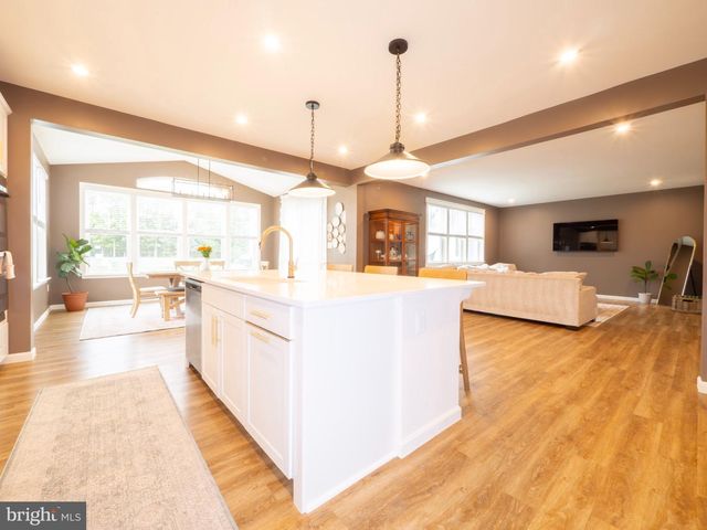 101 POE DR, Winchester, VA 22602