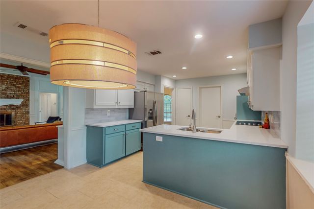 2251 Woodcreek Street, Carrollton, TX 75006