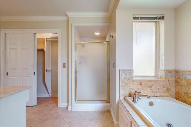 2251 Woodcreek Street, Carrollton, TX 75006
