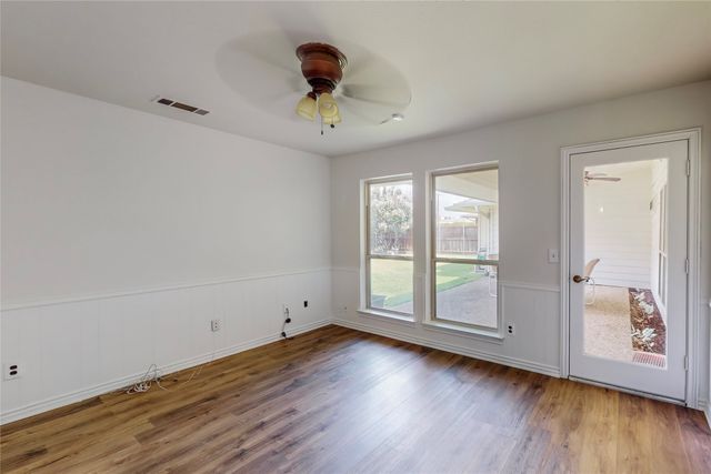 2251 Woodcreek Street, Carrollton, TX 75006