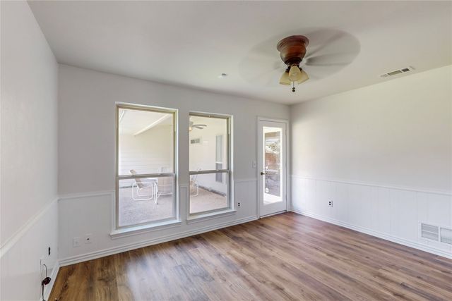 2251 Woodcreek Street, Carrollton, TX 75006