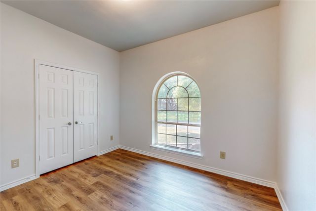 2251 Woodcreek Street, Carrollton, TX 75006