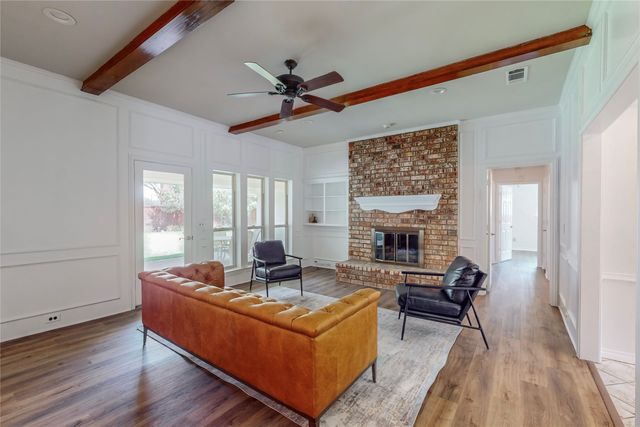 2251 Woodcreek Street, Carrollton, TX 75006