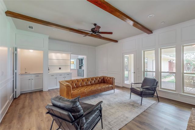 2251 Woodcreek Street, Carrollton, TX 75006
