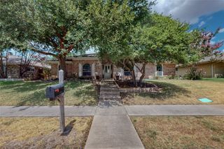 2251 Woodcreek Street, Carrollton, TX 75006