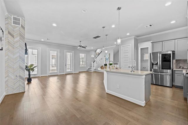 4007 Centre Valley Lane, Houston, TX 77043