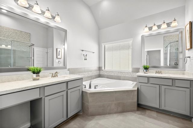 4007 Centre Valley Lane, Houston, TX 77043